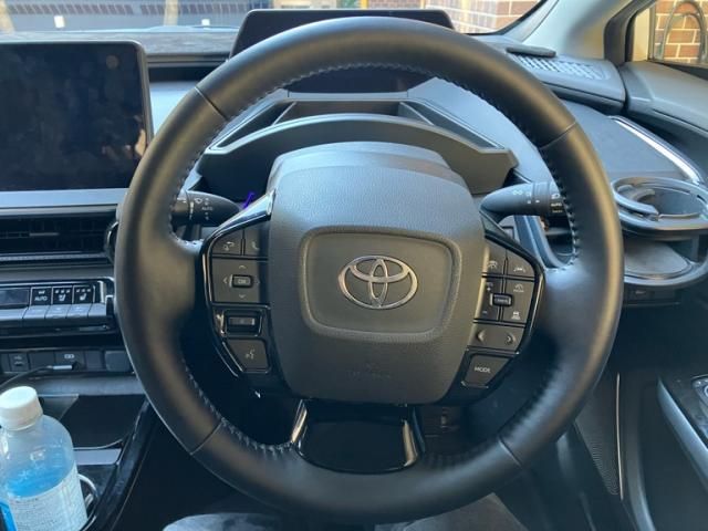 TOYOTA PRIUS PHV 2023