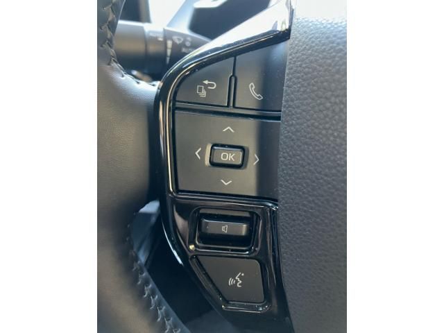 TOYOTA PRIUS PHV 2023