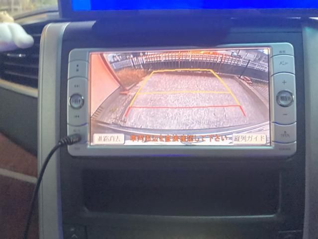 TOYOTA VELLFIRE 2009