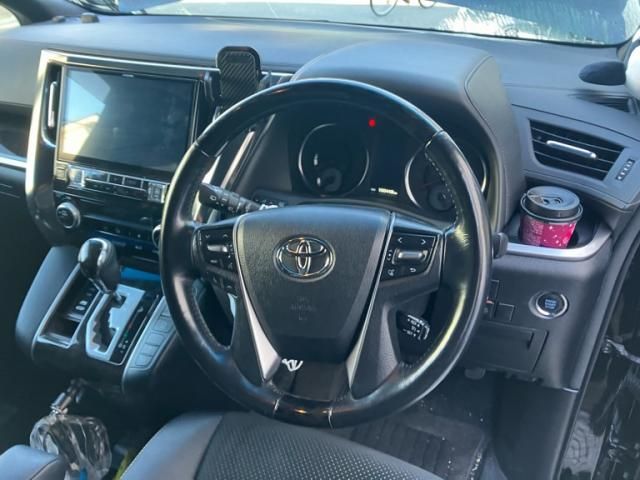 TOYOTA VELLFIRE 2016