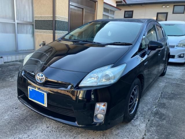 TOYOTA PRIUS 2010