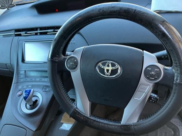 TOYOTA PRIUS 2010