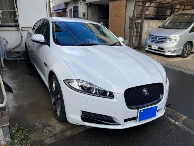 JAGUAR JAGUAR XFseries 2012