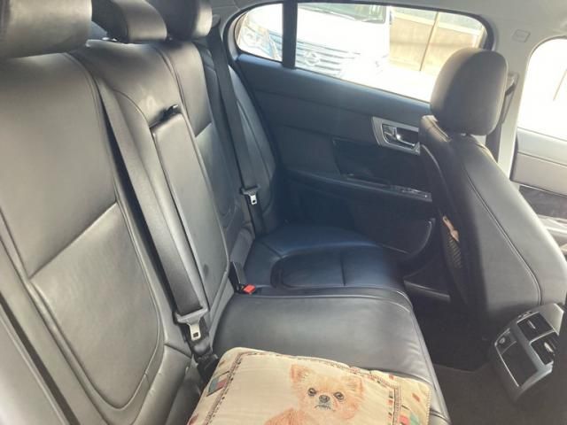 JAGUAR JAGUAR XFseries 2012