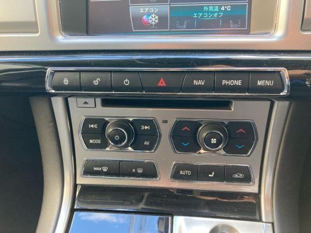 JAGUAR JAGUAR XFseries 2012