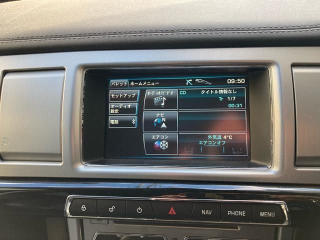 JAGUAR JAGUAR XFseries 2012