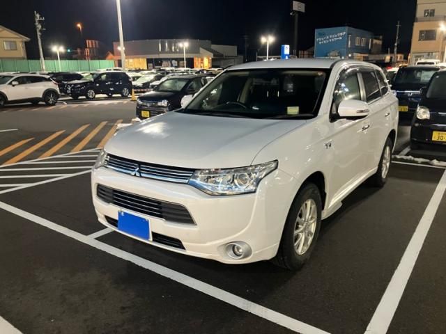 MITSUBISHI OUTLANDER PHEV 2014