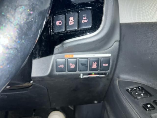 MITSUBISHI OUTLANDER PHEV 2014