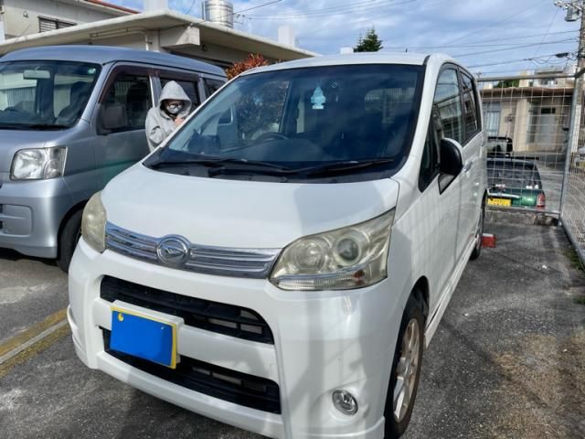 DAIHATSU MOVE CUSTOM 2011