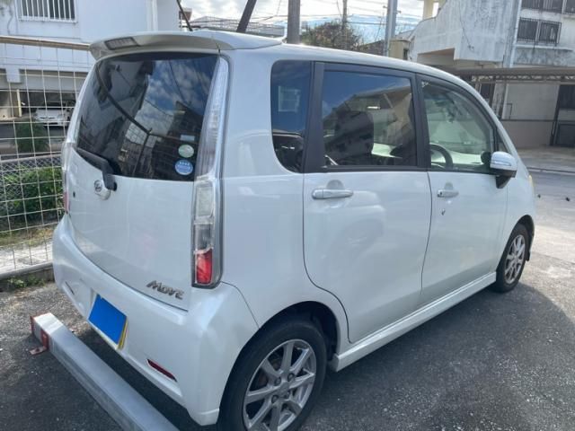 DAIHATSU MOVE CUSTOM 2011