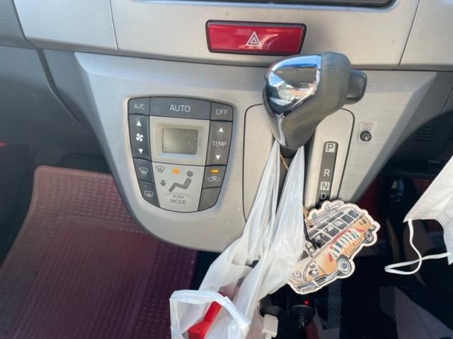 DAIHATSU MOVE CUSTOM 2011