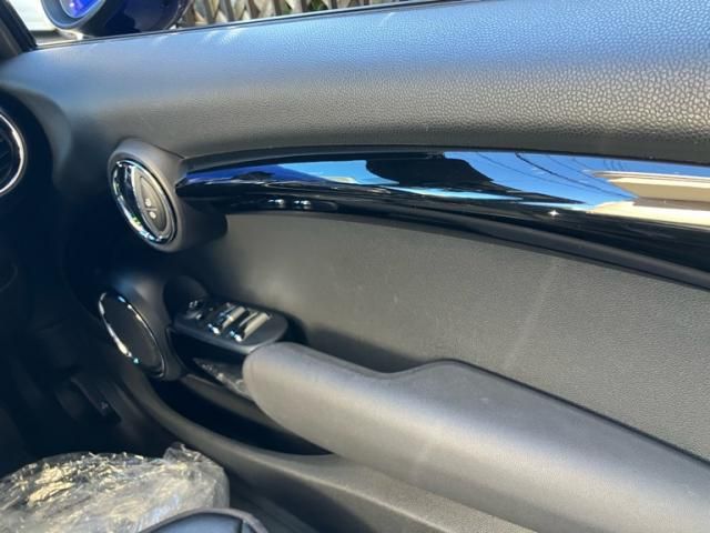 BMW MINI COOPER open 2019