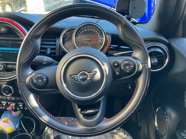 BMW MINI COOPER open 2019