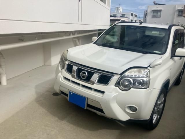 NISSAN X-TRAIL 2WD 2012