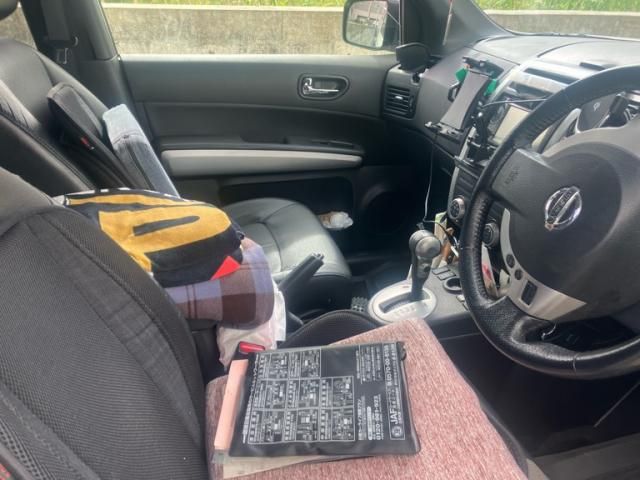 NISSAN X-TRAIL 2WD 2012