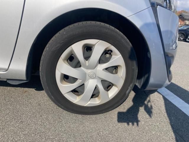 TOYOTA SIENTA HYBRID 2017