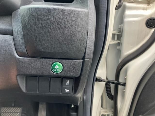 HONDA FIT HYBRID 2013