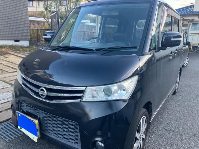 NISSAN ROOX 2010