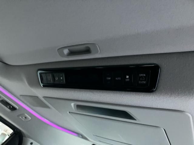 TOYOTA ALPHARD hybrid 4WD 2021