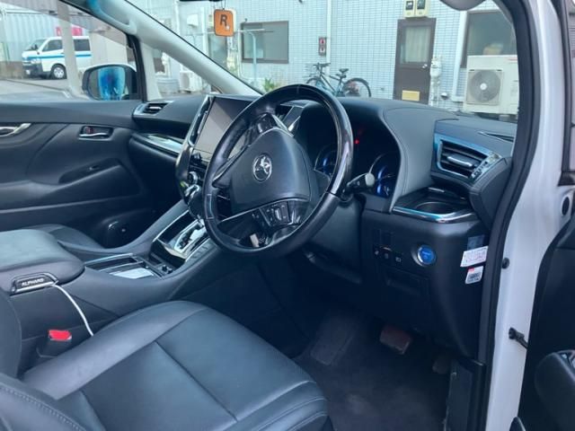 TOYOTA ALPHARD hybrid 4WD 2021