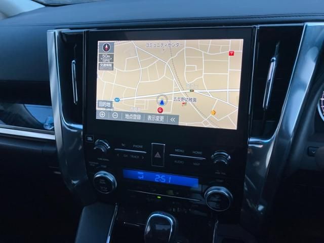 TOYOTA ALPHARD hybrid 4WD 2021