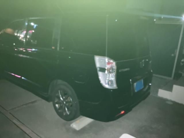 HONDA STEPWAGON SPADA 2011