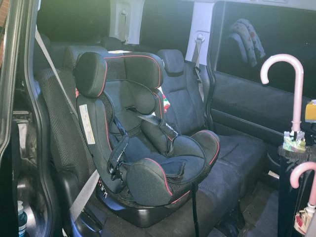 HONDA STEPWAGON SPADA 2011