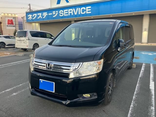 HONDA STEPWAGON 2011