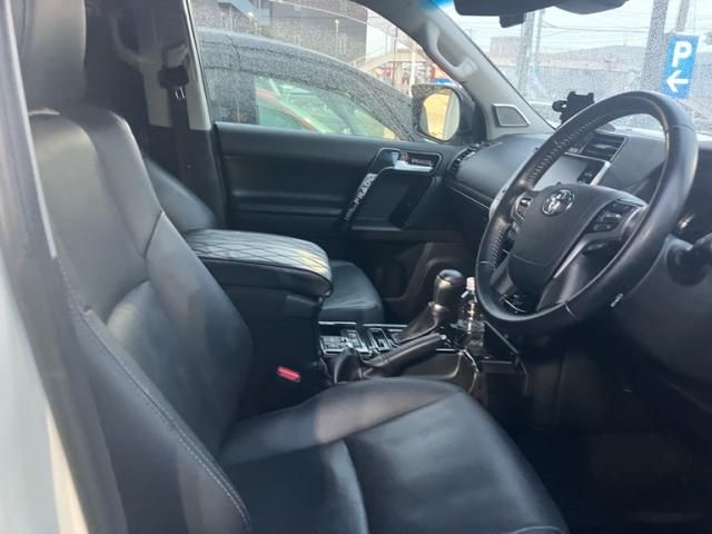 TOYOTA LANDCRUISER PRADO 2021