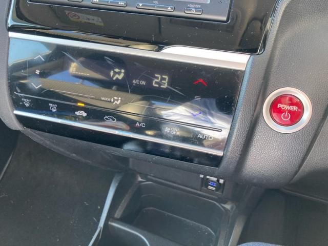 HONDA FIT HYBRID 2015