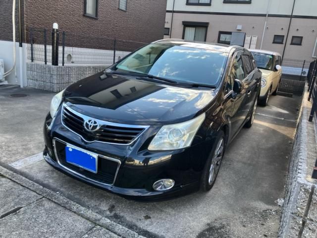 TOYOTA AVENSISWAGON 2012