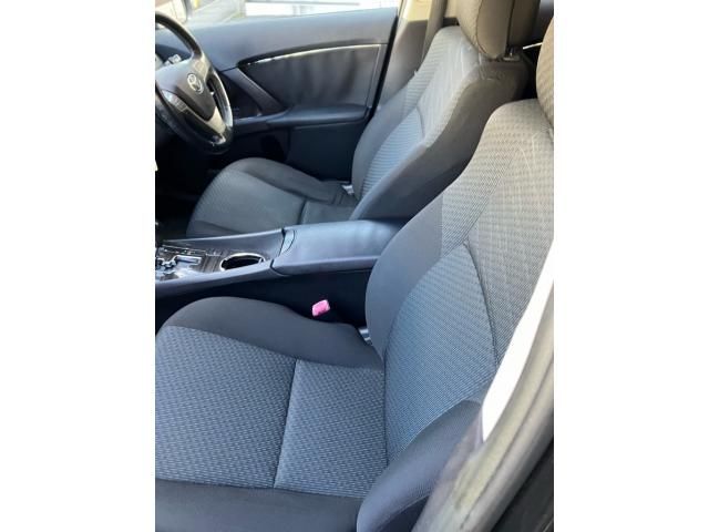 TOYOTA AVENSISWAGON 2012