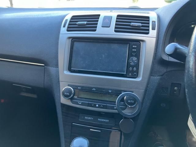 TOYOTA AVENSISWAGON 2012