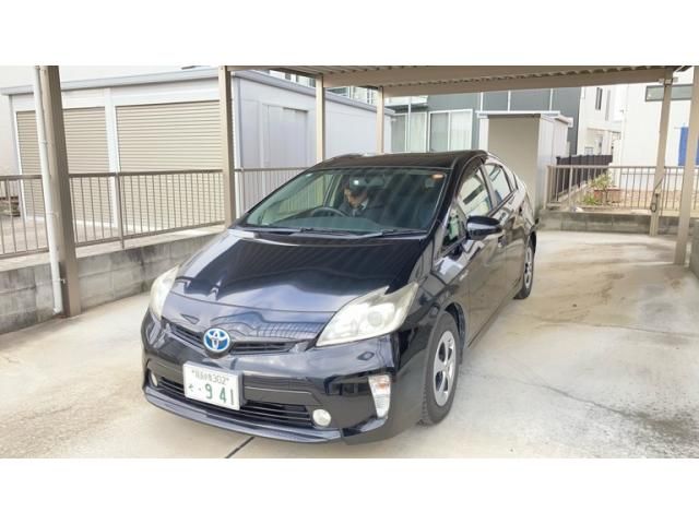 TOYOTA PRIUS 2014