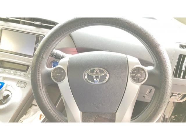TOYOTA PRIUS 2014
