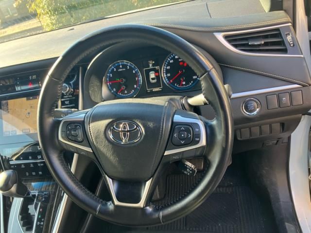TOYOTA HARRIER 2WD 2015