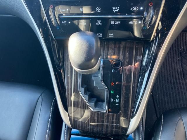 TOYOTA HARRIER 2WD 2015