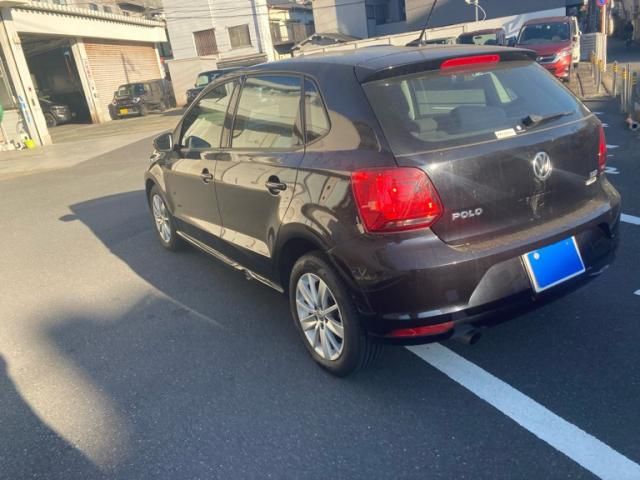 VOLKSWAGEN VOLKSWAGEN POLO 2016