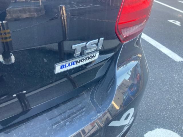 VOLKSWAGEN VOLKSWAGEN POLO 2016