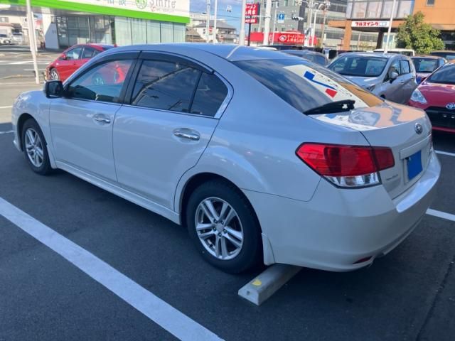 SUBARU LEGACY B4 2011