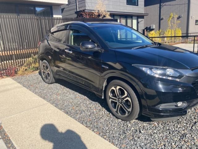 HONDA VEZEL HYBRID 2015