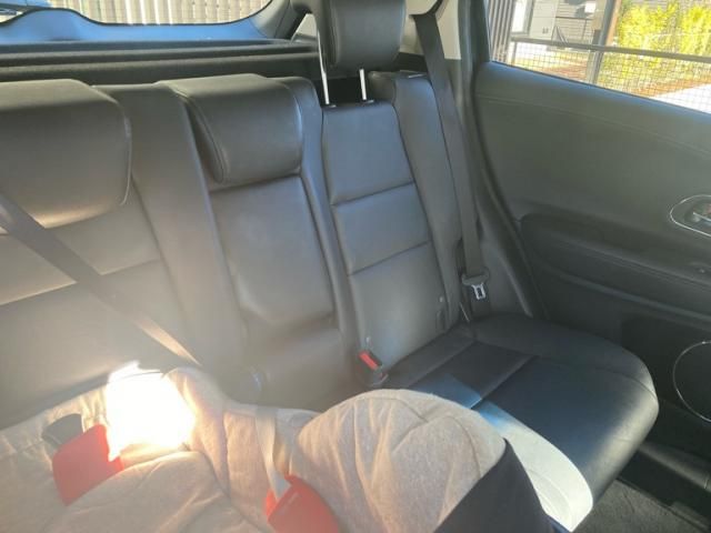 HONDA VEZEL HYBRID 2015