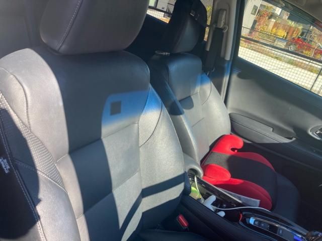 HONDA VEZEL HYBRID 2015