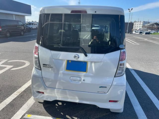 NISSAN DAYZ ROOX 2015