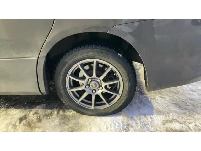 TOYOTA NOAH 4WD 2011