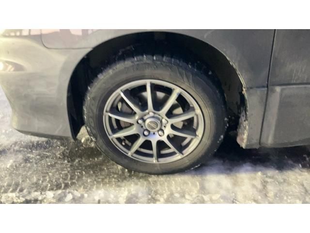 TOYOTA NOAH 4WD 2011