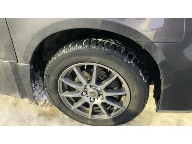 TOYOTA NOAH 4WD 2011