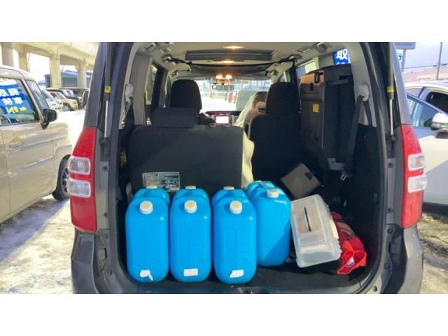 TOYOTA NOAH 4WD 2011