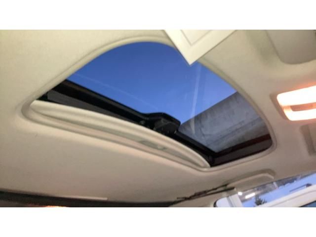 TOYOTA NOAH 4WD 2011