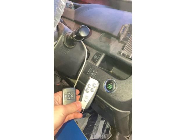 TOYOTA NOAH 4WD 2011